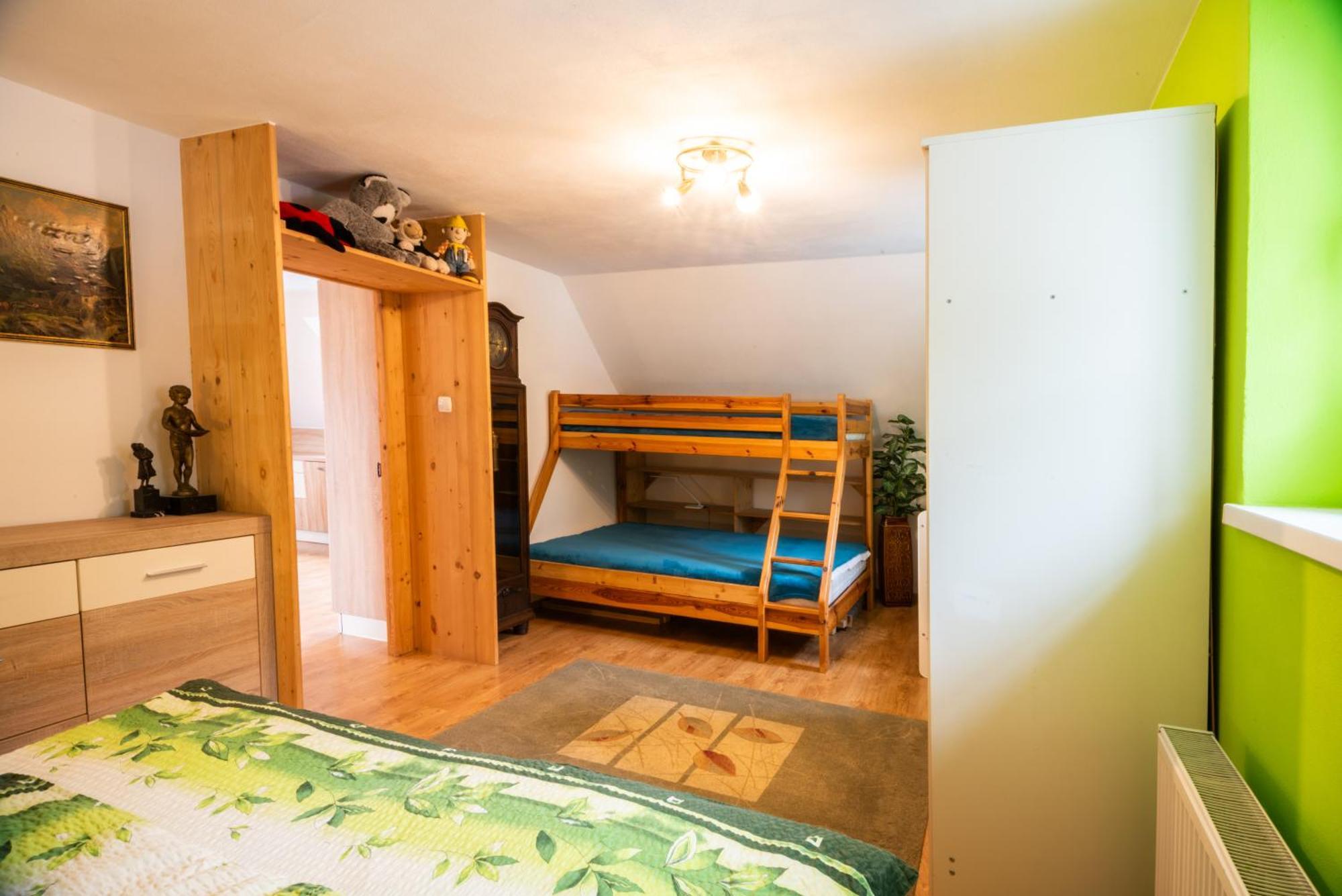 Hotel Zemianska Kuria Vachtar Kralova Lehota Exterior foto