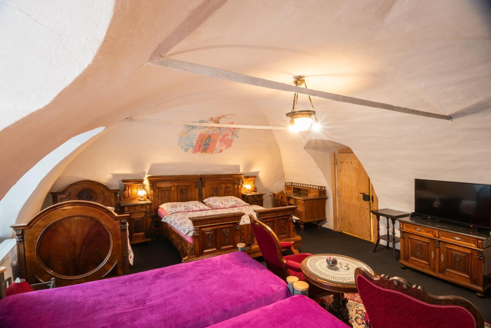 Hotel Zemianska Kuria Vachtar Kralova Lehota Exterior foto