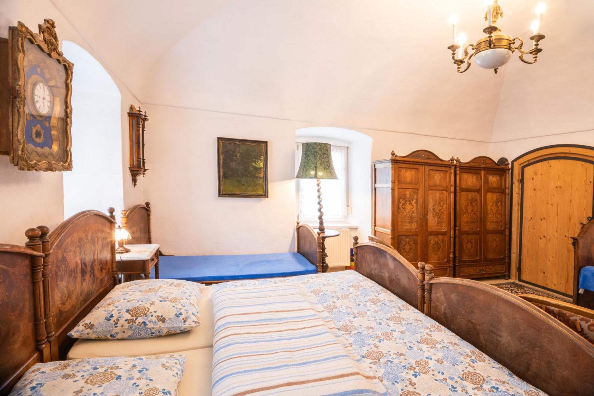 Hotel Zemianska Kuria Vachtar Kralova Lehota Exterior foto
