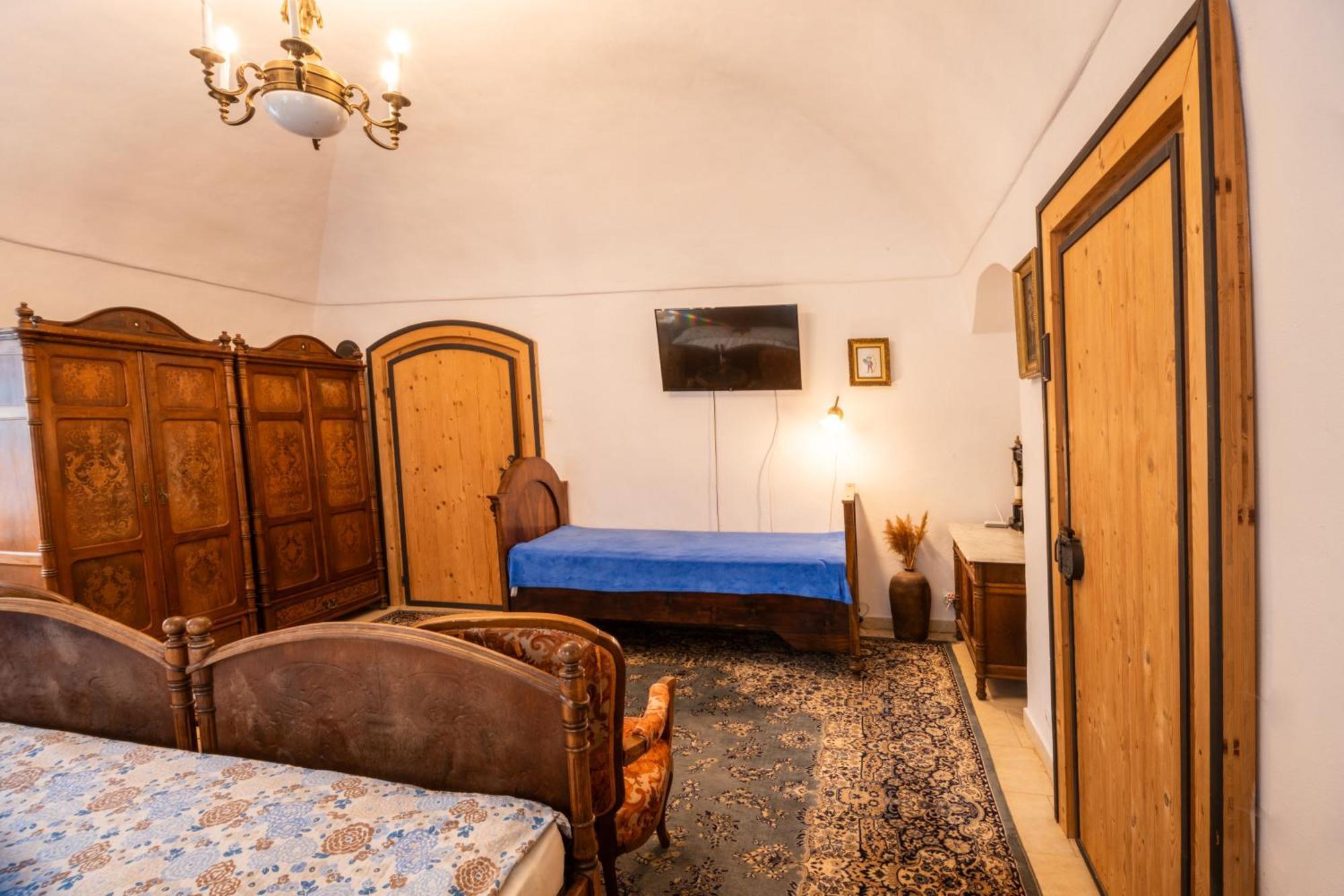 Hotel Zemianska Kuria Vachtar Kralova Lehota Exterior foto